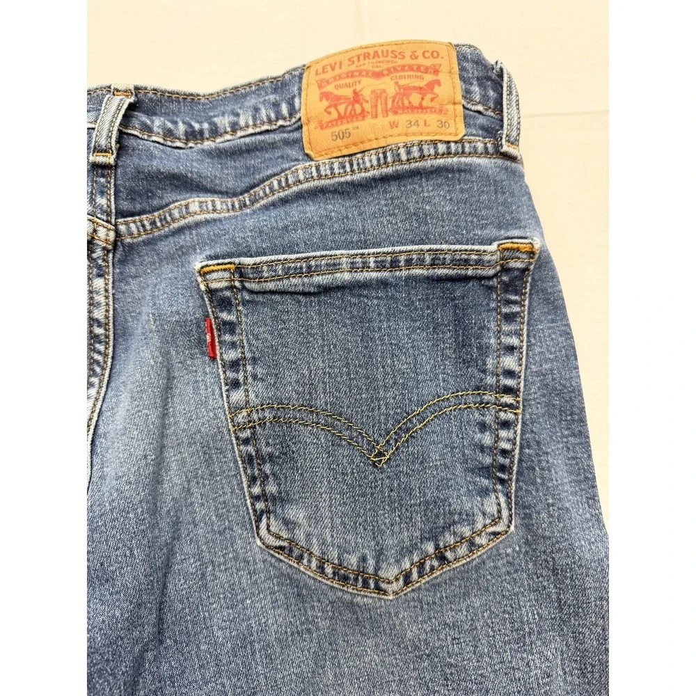 Levi's 505 Jeans Mens 34x30 Blue‎ Medium Wash Regular Straight Distressed Denim